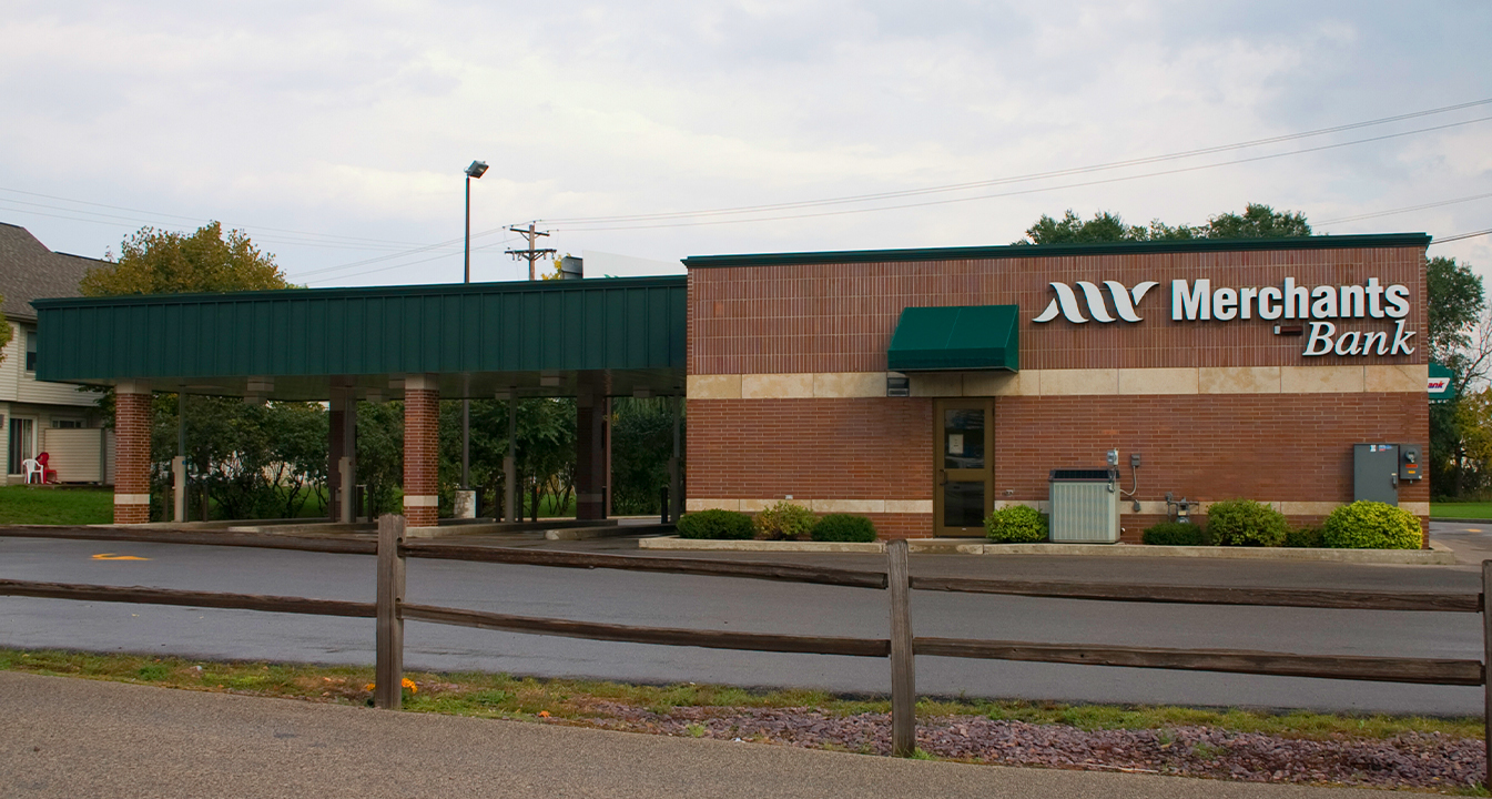 Winona - Lakeside location